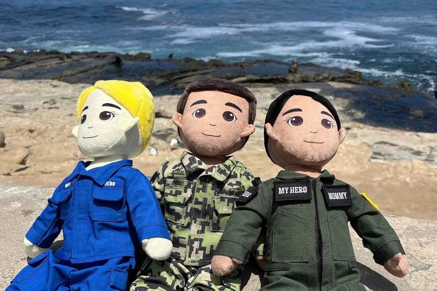 Customizable and Recordable Army Soldier Doll Female with Deployment Books